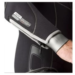 Combinaison SD COMBAT WATERPROOF 7mm Dame -Magasin De Plongée combinaison sd combat.1 1